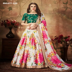 Proveedor de Lehenga-Choli-Dupatta de diseño moderno y aspecto elegante, con organza con estampado floral, bordado con Dori y lentejuelas, procedente de la India. - Product Image 1