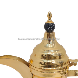 Cafetera Árabe Clásica Chapada en Oro, Dallah de Latón Resistente, Tradicional de Oriente Medio, con Asa de Mármol Negro con Cuentas, 1L, con Tapa - Product Image 2