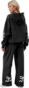 Conjuntos de Sudadera de 2 Piezas de Alta Calidad para Mujer, Sudaderas con Estampado de Lazo, Sudadera con Capucha Gráfica Oversize y Pantalones Deportivos de Pierna Ancha, Atuendos de Otoño - Product Image 4