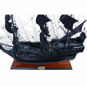Modèle de bateau pirate en bois de cèdre peint à la main, 80 cm, décoration d'intérieur, décoration côtière, décoration de table, artisanat vietnamien OMH - Product Image 4