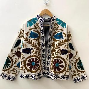 Chaqueta de Algodón Bordada con Flores Bohemias, Transpirable y Resistente al Viento, Abrigo Suzani, Chaqueta Corta de Punto para Invierno - Product Image 1