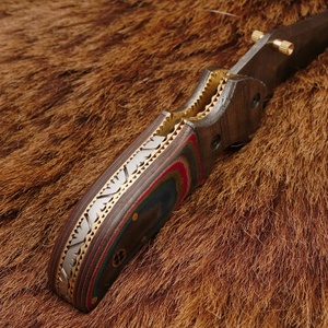 Cuchillo Plegable de Acero de Damasco de Alta Calidad OEM/ODM con Mango de Madera Pakka para Caza, Camping, Trabajos en Madera y Uso General - Product Image 3