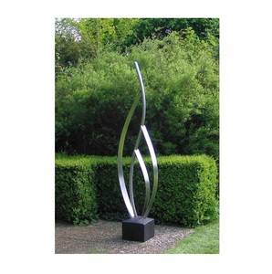 Escultura Moderna de Jardín de Acero Inoxidable, Estatua Abstracta de Llama Plateada para Patio, Adorno Metálico Minimalista Grande para Césped - Product Image 4