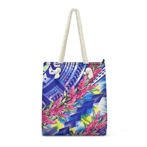 Bolsa de Compras con Estampado Personalizado, Diseño Polinesio con Antorchas y Jengibre, Bolso de Mano para Mujer, Bolsa de Playa Clásica y Resistente para Chicas - Product Image 1