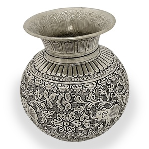 Nouvel arrivage de Kalash d'éléphant métallique en laiton de haute qualité, finition oxydée pour décoration et cadeau - Product Image 2