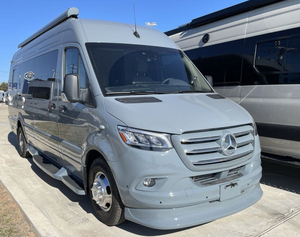 <span class=keywords><strong>Prix</strong></span> Réduit – Camping-car d'occasion 2025 American Coach American Patriot MD2 170EXT Classe B – Intérieur Spacieux – Euro 5 - Product Image 4