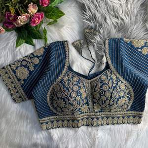 Blusa de Novia de Diseño Estilo Madhubala, Seda Italiana Pura, Trabajo de Bordado Jari Pesado, Blusa Acolchada Lista para Usar, Talla 40 42, Venta al Por Mayor - Product Image 6