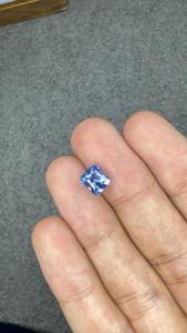 Saphir bleu naturel de 2,72 carats, taille coussin, pierre précieuse lâche certifiée bleu bleuet pour la vente en gros de bijoux fins - Product Image 4