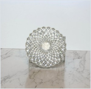 Caja de Resina Floral de Lujo Hecha a Mano, Organizador de Joyas, Pequeña Caja de Resina Personalizada para Decoración Elegante - Product Image 4