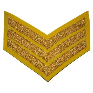 Le chevron à 3 barres (trois rayures en forme de V) est généralement l'insigne d'un sergent. - Product Image 6