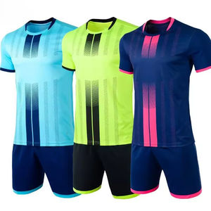 Vêtements de sport de qualité supérieure, logo personnalisé, confortables et respirants, service OEM, uniforme de football, t-shirts de football - Product Image 2