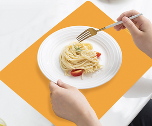 High Quality New Top 40x30cm Silicone Table Mat Countertop Protector & Dinner Heat Resistant Kitchen Placemat - Product Image 1