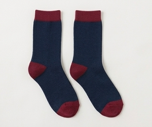 Calcetines de Mujer, Color Azul Marino y Rojo, Tejidos, Transpirables, para Uso Diario, Otoño, Longitud Estándar - Product Image 1
