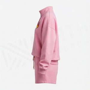 Conjunto de 2 Piezas de Felpa Rosa para Mujer, Top con Cuello Alto y Bordado de Llama, Shorts por Encima de la Rodilla, Ropa Casual de Primavera/Verano - Product Image 3