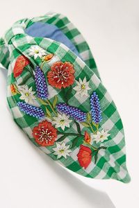 Bandeau ethnique fait main avec perles et broderies artistiques pour femmes modernes - Product Image 4