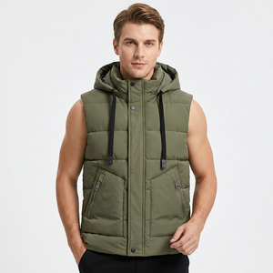 Chaleco Acolchado sin Mangas con Capucha para Hombre, Color Sólido, Cortavientos, de Secado Rápido, Informal, Corte Regular, Relleno de Poliéster, Cierre de Cremallera - Product Image 1