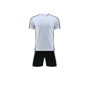 Uniforme de Fútbol de Manga Corta para Hombre y Niños, Uniforme de Fútbol Ligero, Conjunto de Uniforme de Fútbol Cómodo para Todas las Temporadas - Product Image 3