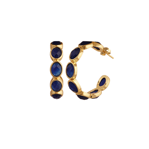 Boucles d'oreilles créoles plaquées or avec pierre précieuse bleue - Saphir, pierre de naissance de septembre - Bijoux bohèmes faits à la main - Cadeau pour elle - Product Image 2