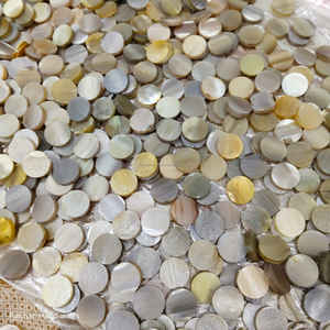 Disque en corne de bœuf naturelle brun beige, artisanal, poli, de qualité supérieure, pour la création de pièces de monnaie et la gravure DIY, au meilleur prix - Product Image 2