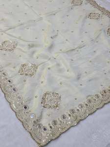 Tela de Chifón Premium Ecológica para Dupatta, Bordada con Lentejuelas y Cuentas, Peso Medio, 100% Poliéster, Diseño Moderno para Trajes de Boda - Product Image 3