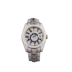 Montre de luxe classique en diamant moissanite glacée pour homme, mouvement à quartz en acier inoxydable, étanche à 30 m - Product Image 1