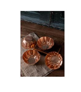 Elegante tazón de cobre estilo herencia con un toque antiguo, ideal para regalo de boda y ocasiones especiales. - Product Image 1