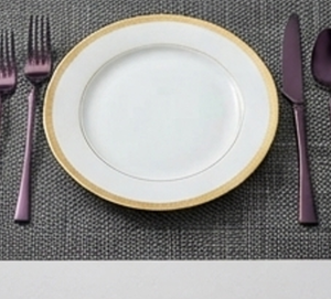 Ensemble de couverts mats violets de qualité supérieure, design minimaliste, résistant au lave-vaisselle, pour mariage. - Product Image 4
