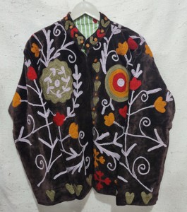 Mix Assorted Color Velvet Suzani Embroidered <b>Quilted</b> Eco-Friendly Reversible Floral <b>Pattern</b> Bohemian Artisanal Free Size <b>Jacket</b> - Product Image 2