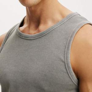 2026 Seamless <b>Singlet</b> Plain Manufacturer Streetwear Vintage Custom Design Round Neck Sleeveless <b>Running</b> Wear Tank Top For Men - Product Image 4