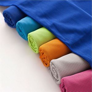 Serviette de sport à séchage rapide avec logo personnalisé, serviette rafraîchissante instantanée en microfibre pour l'entraînement en salle de sport - Product Image 4