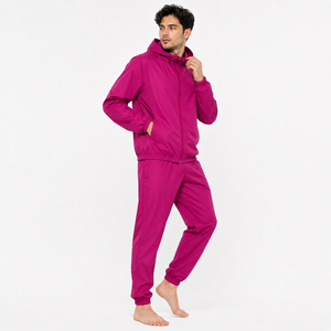 Veste coupe-vent décontractée pour l'extérieur, avec tissu léger et résistant, coupe confortable et style pratique pour les aventures en voyage - Product Image 6