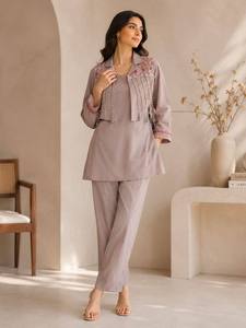 Ensemble de costume brodé pour femmes, détails floraux, coupe ample, tenue décontractée, manches trois quarts, tunique en coton Oxford, ensemble pantalon, été - Product Image 1