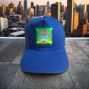 Chapeau de baseball bleu classique réglable à 5 panneaux pour hommes et femmes Tissu léger et imperméable pour les activités de plein air sportives - Product Image 4