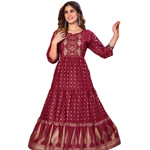 คอลเลกชันฟอยล์ผ้าเรยอนพิมพ์ลายสำหรับคลับชุดยาวแฟนซีดีไซน์เนอร์ - Product Image 1