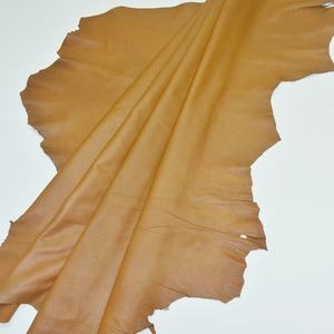 หนังแกะพรีเมี่ยมสำหรับเสื้อผ้าสีน้ำตาล - Product Image 1
