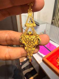 Tikli Maang Tikka en or massif 22 carats, bijou de front en or jaune véritable, accessoire de cheveux de mariée indienne, coiffe de mariage traditionnelle - Product Image 5