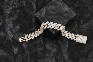 Pulsera de Eslabones Cubanos de Plata 925 con Diseño Inspirado en Diamantes, Estilo Hip Hop, para Hombres y Mujeres, Bodas y Ocasiones Especiales - Product Image 3