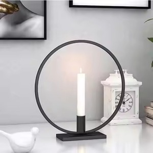 Support à bougies en métal de luxe, élégant porte-bougie décoratif, centre de table pour la maison, article de décoration de fête - Product Image 4