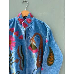 Chaqueta Acolchada de Terciopelo Estilo Bohemio, Chaqueta con Bordado Floral y Forro Interior de Algodón, Chaqueta Hippie Bohemia, Abrigo Corto para Fiestas - Product Image 2