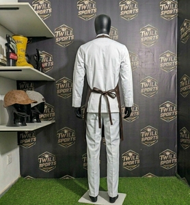 Delantal sin mangas de piel sintética impermeable de la mejor calidad al por mayor con bolsillos, delantal resistente y moderno para cocinar, barbería o carnicería - Product Image 4