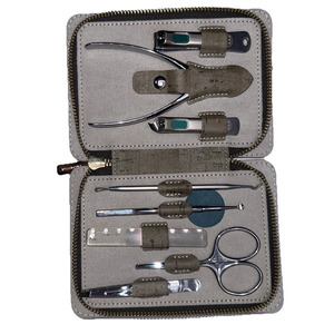 Kit de toilettage haut de gamme avec accessoires professionnels de manucure et pédicure et étui de rangement, kit de manucure et pédicure en acier inoxydable - Product Image 1
