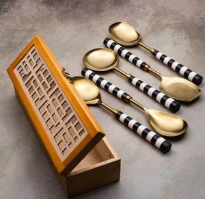 Juego de Cubiertos y Vajilla Elegante de Acero Inoxidable Breeq - Product Image 6