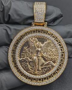 Colgante de Plata de Ley 925 con Moissanita VVS, Moneda Centenario Mexicana de 50 Pesos, Diseño Circular Personalizado en Dos Tonos, Certificado GCI IDGL - Product Image 1