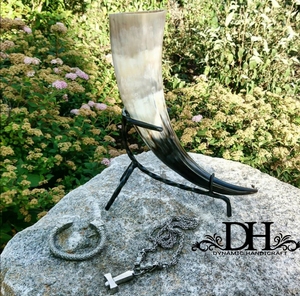 Taza para Beber de Cuerno de Búfalo Natural con Soporte de Hierro, Hecha a Mano, Temática Vikinga, Regalo de Navidad - Acabado Pulido, Cuerno Medieval para Cerveza - Product Image 5