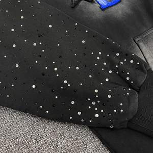 Sudadera con Capucha de Algodón 100% Transpirable con Estampado de Estrellas y Letras Brillantes, Estilo Hip Hop Oversize para Hombre, Colección Limitless Being - Product Image 3