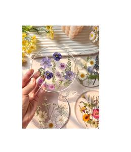 Sous-verre en résine personnalisé avec option de gravure sur mesure, cadeau unique pour anniversaire, anniversaire de mariage et célébration spéciale - Product Image 1