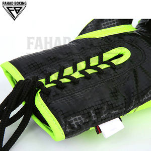 Gants de boxe personnalisés en cuir de vachette véritable, faits à la main, durables, légers, de qualité supérieure, avec logo personnalisé, nouvelle collection, très demandés. - Product Image 3