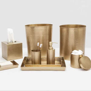 Juego de accesorios de baño de metal de nuevo diseño con dispensador de jabón, soporte para cepillos de dientes y almacenamiento para baño - Product Image 6