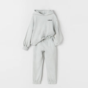 Ensemble de survêtement unisexe gris clair à capuche, manches longues, décontracté, en coton, pour l'automne, avec poches latérales, taille élastique, coupe ample 2027 - Product Image 4