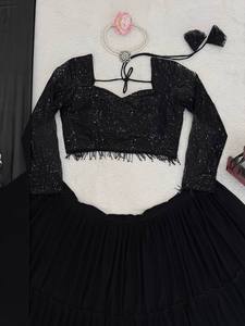 Choli Lehenga Dupatta de Georgette Sintética Negra de Diseñador para Mujer, para Fiestas, Bodas, Diwali, Verano, Secado Rápido, Protección Solar, Venta al Por Mayor, Premium - Product Image 3